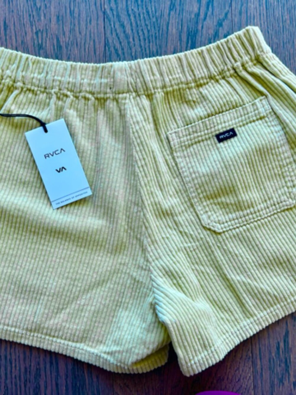 NWT RVCA Daylight Short - M - Picture 2 of 8